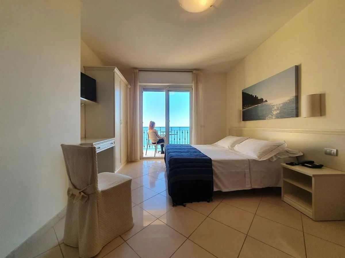 **** Aparthotel Lido Resort Finale Ligure Italia