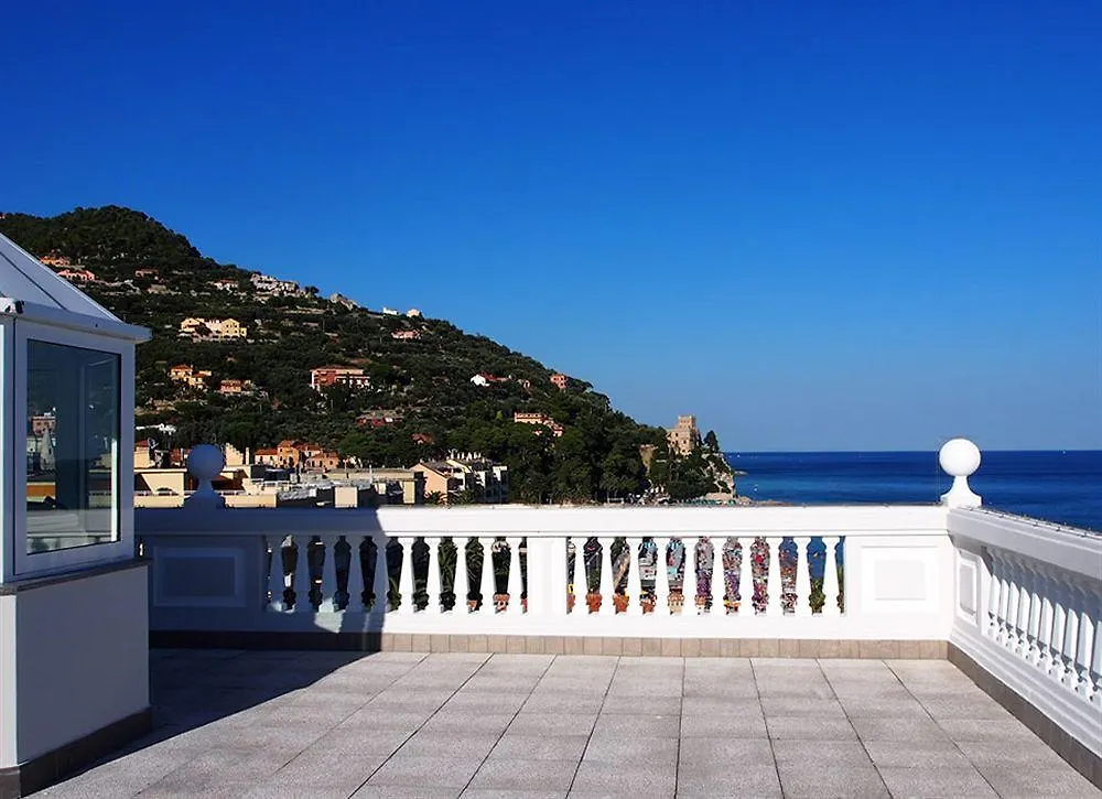 Lägenhetshotell Lido Resort Finale Ligure