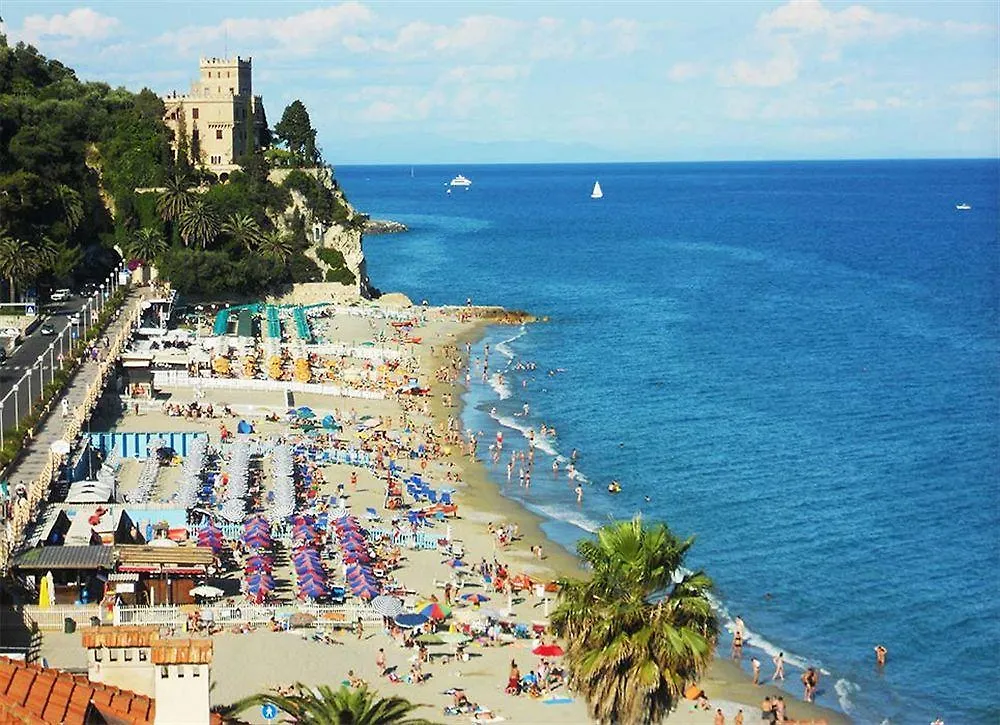 Lido Resort Finale Ligure Italia