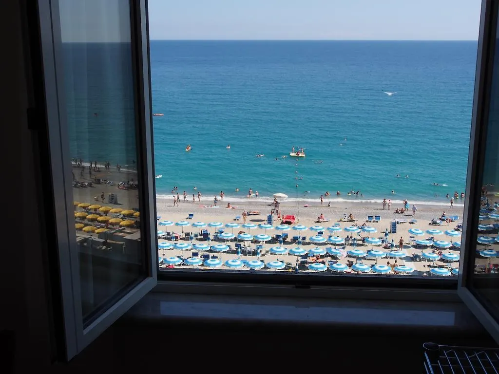 **** Апарт-отель Lido Resort Финале Лигуре Италия
