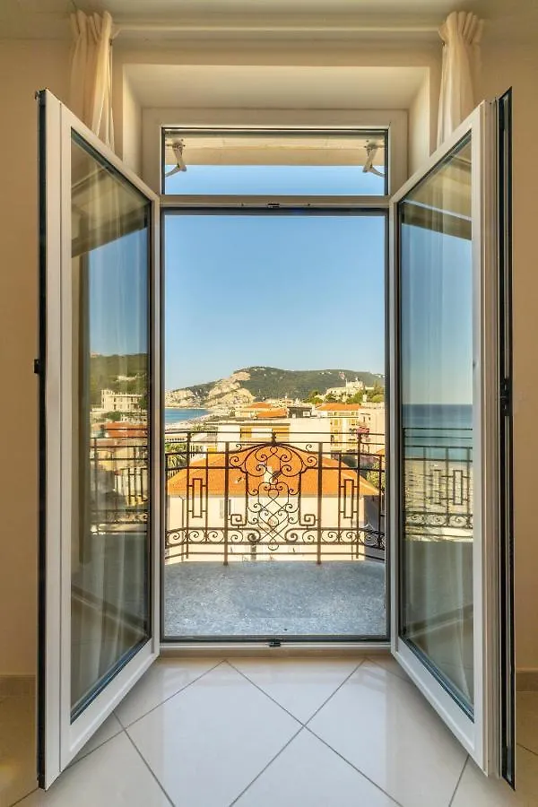 **** Aparthotel Lido Resort Finale Ligure Italy