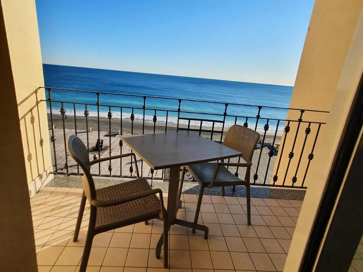 Lido Resort Финале Лигуре