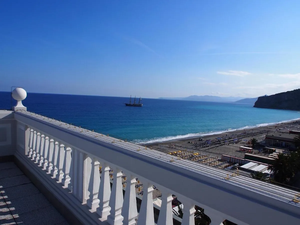 Lido Resort Finale Ligure