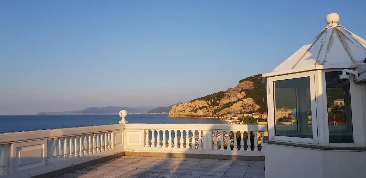 Lido Resort Finale Ligure